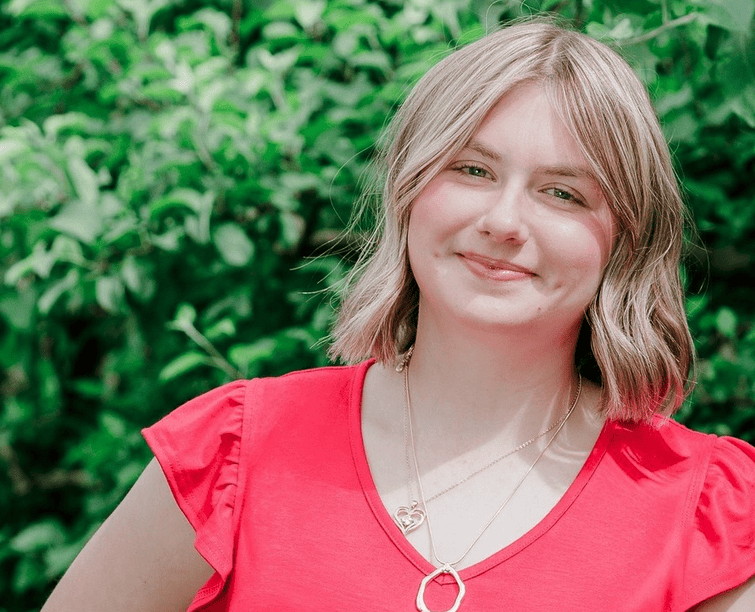 Henderson Co. Little Haley is named Apple Ambassador - Big Brothers Big ...